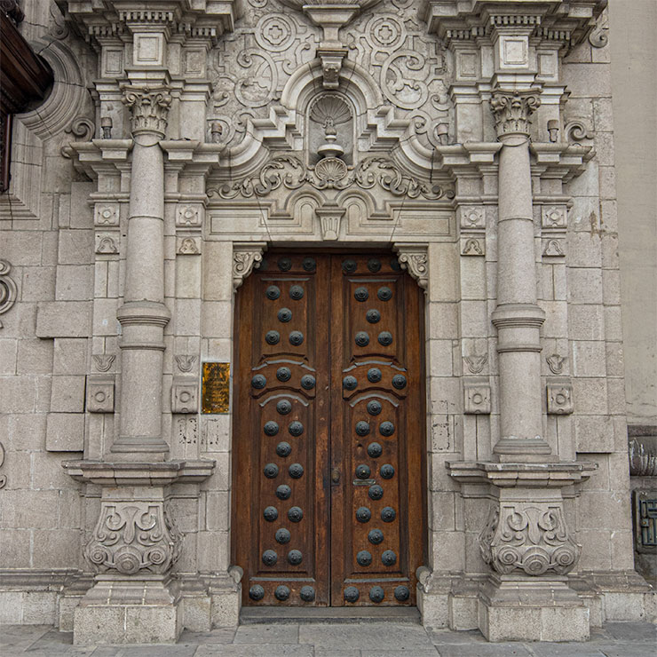 Cathedral of Lima door