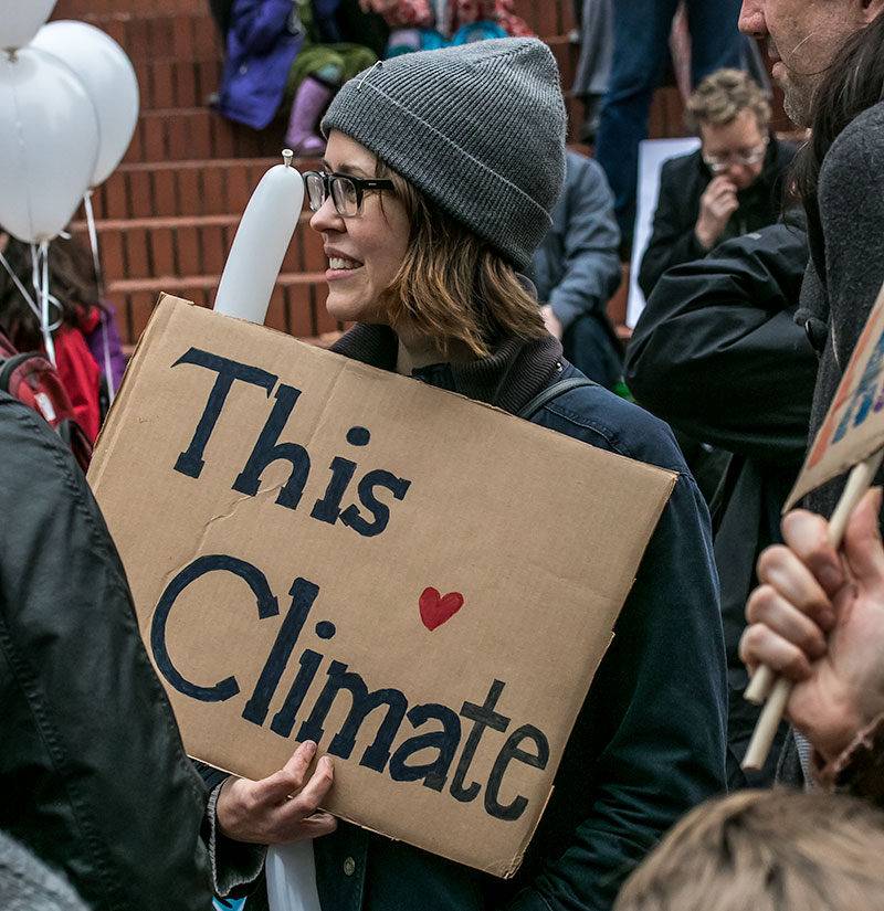 Divesting from Dirty Fuel