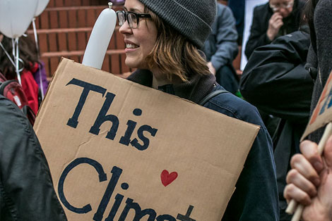 Divesting from Dirty Fuel