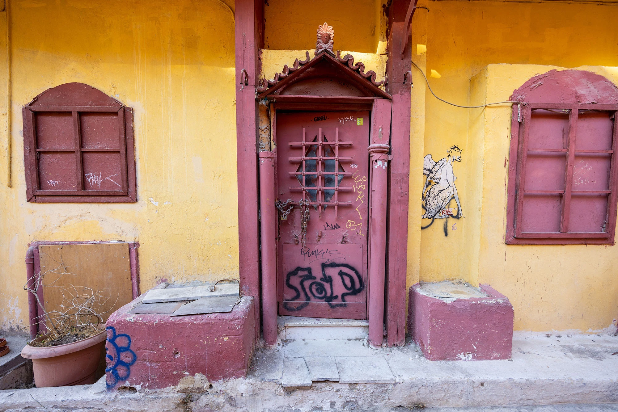 Carmine Door in Antifiokita, Athens, Greece.