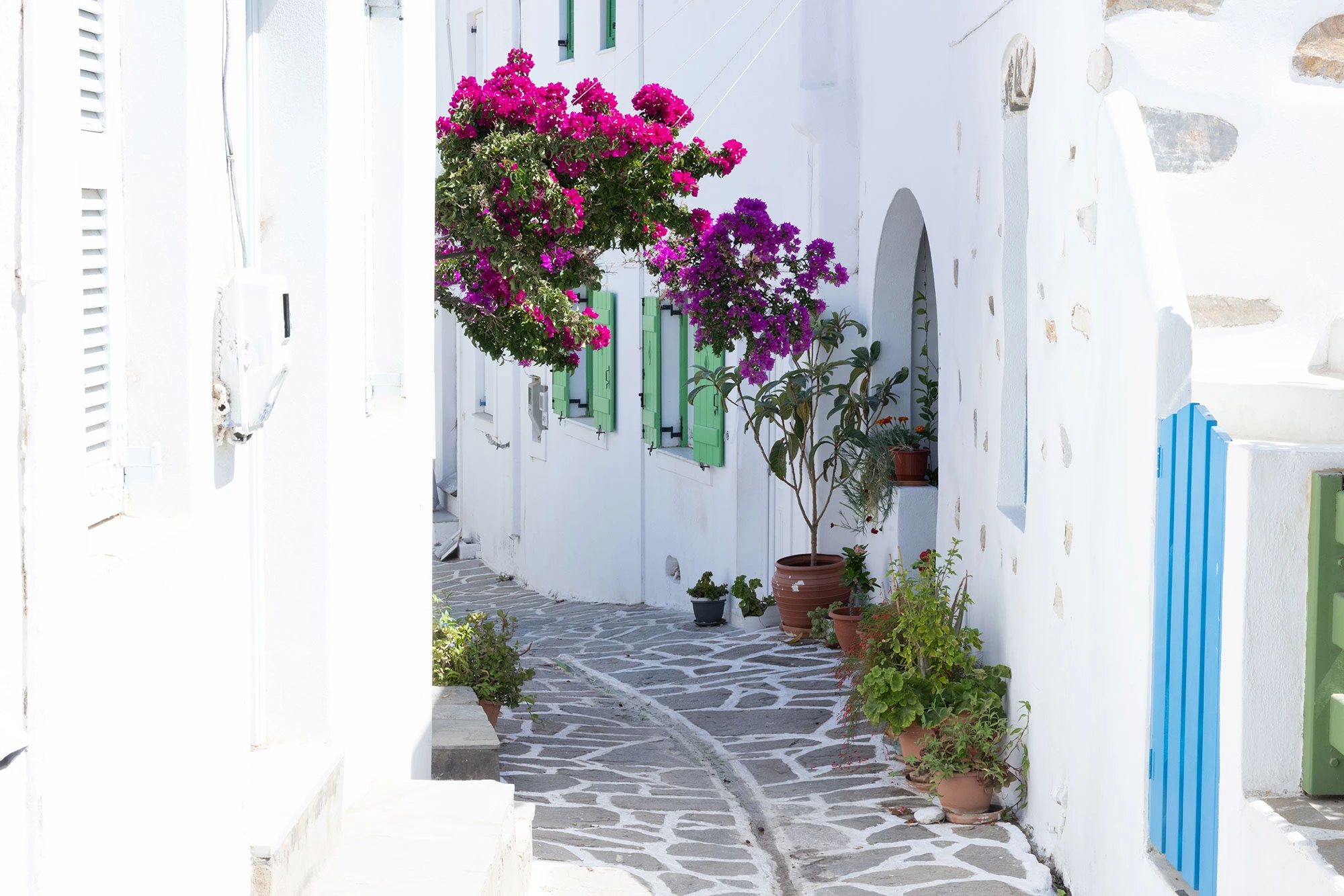 A street scene in Marpissa, Paros