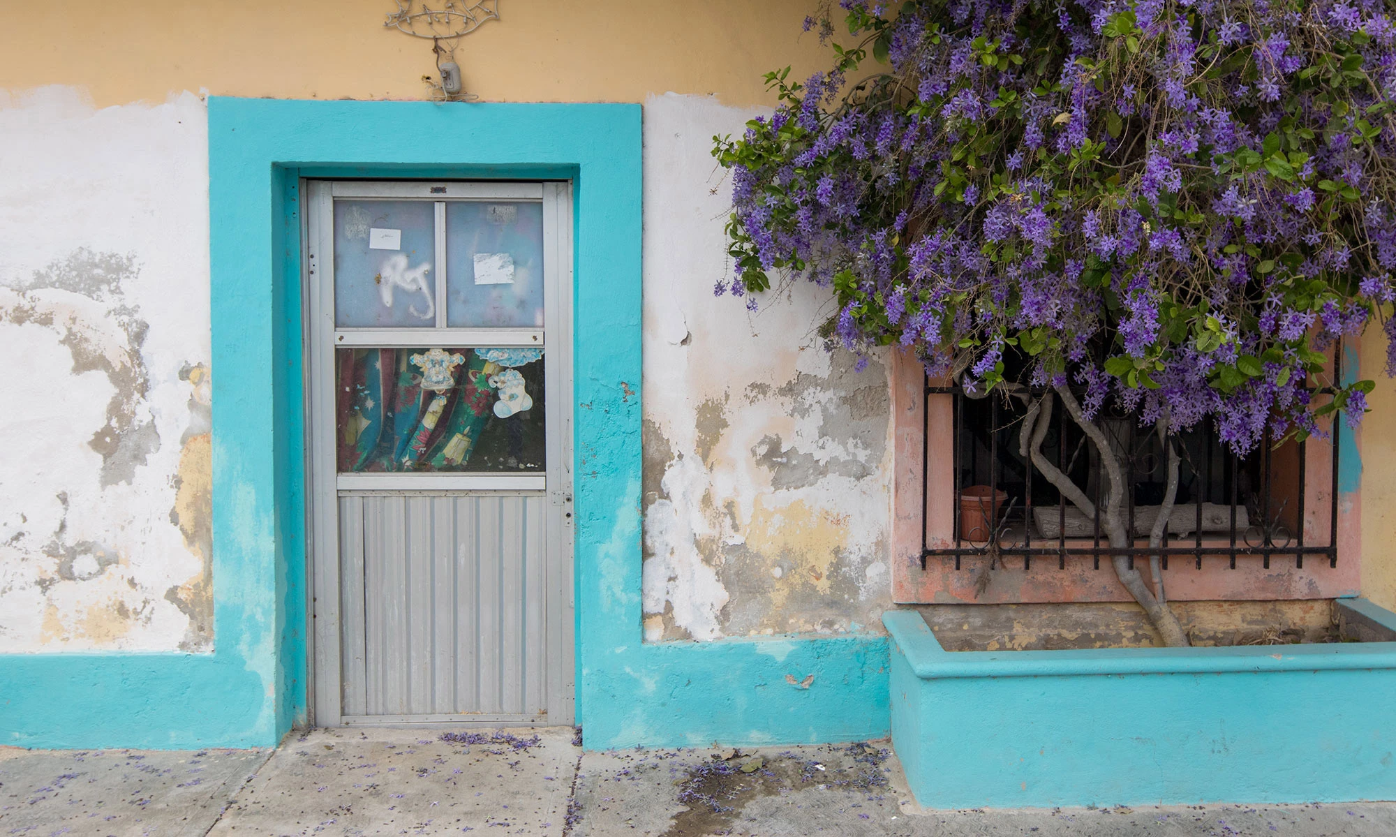Turquoise Door in Celestrun, Yucatán
